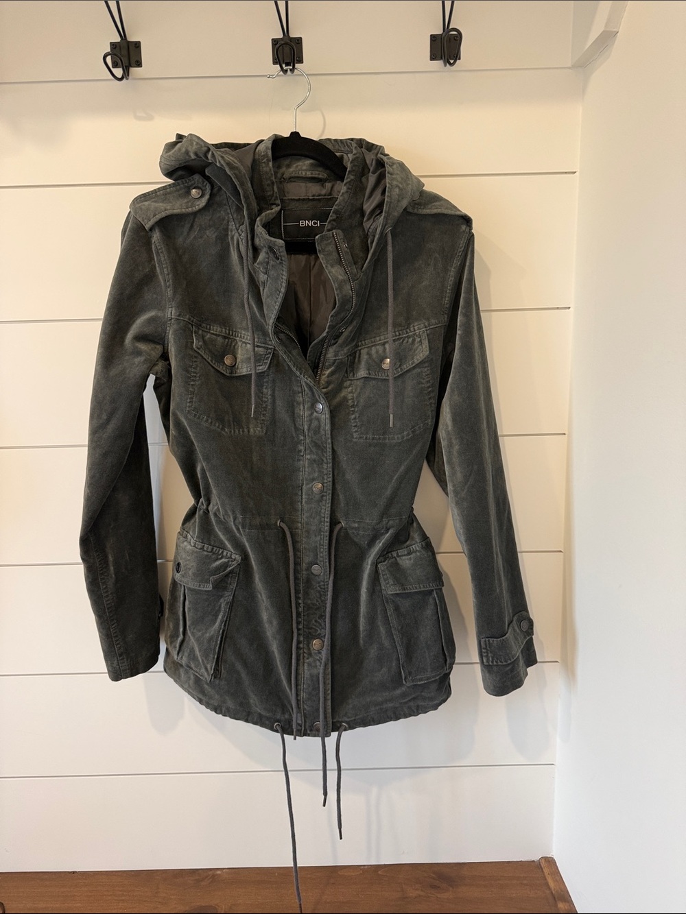 BNCI Women’s Hooded Utility Jacket in Charcoal Size M
